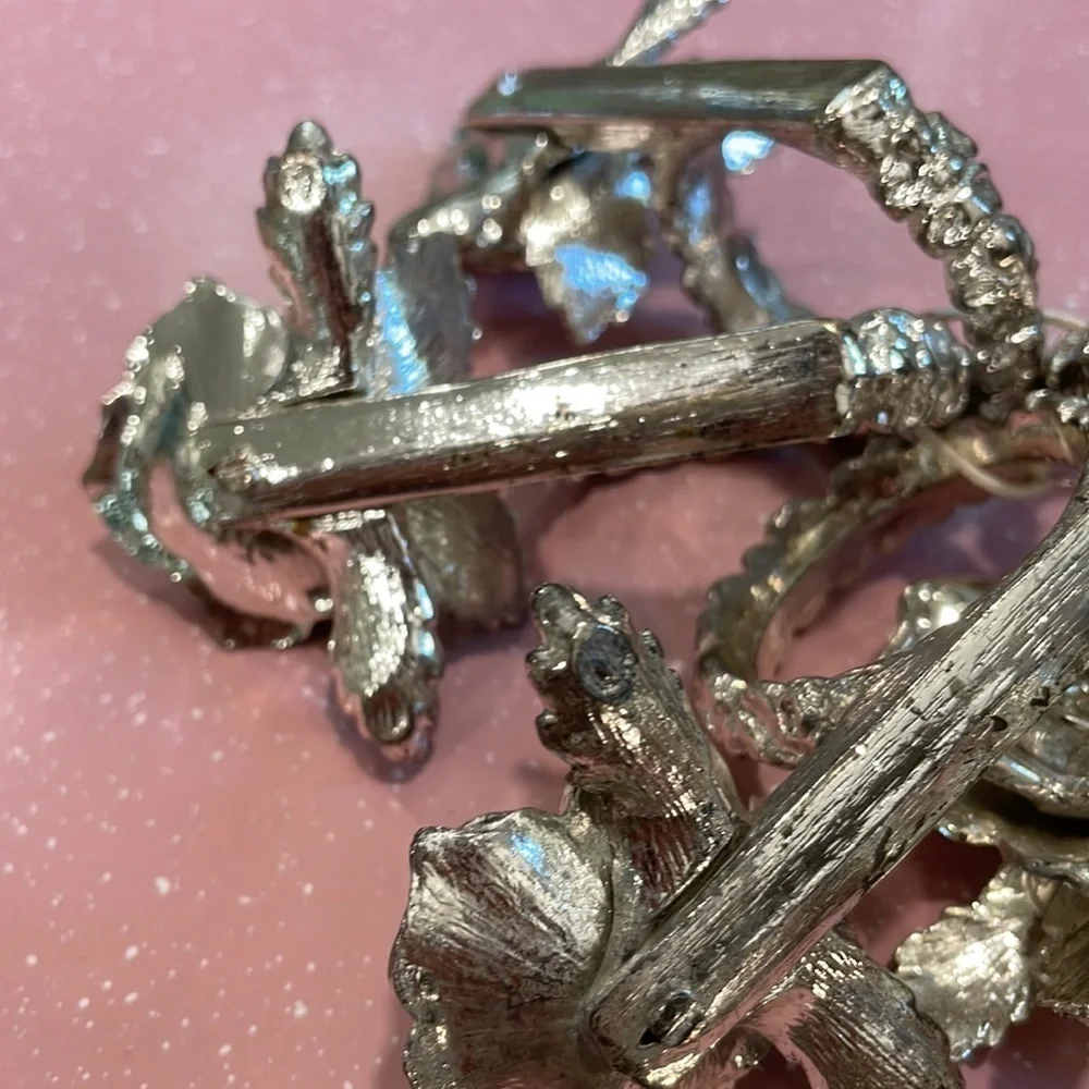 Vintage Silver Tone Metal Rose Design Napkin Ring Holders Set of 8